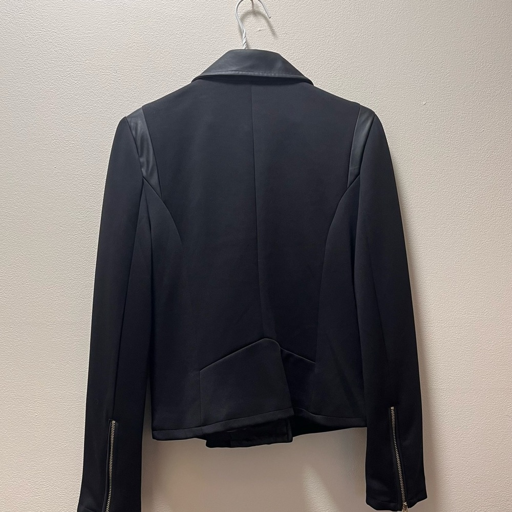 Cecico Edgy Chic Urban-Core Jacket, Sz Med, Black with Gold and Faux Fur Details - Picture 2 of 6